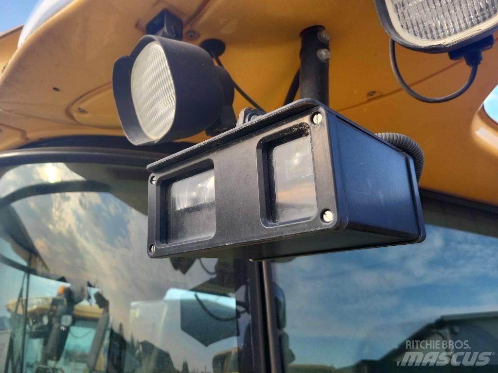 New Holland CR 9090 Зернозбиральні комбайни