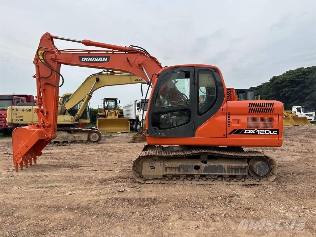 Doosan DX 120 Гусеничні екскаватори
