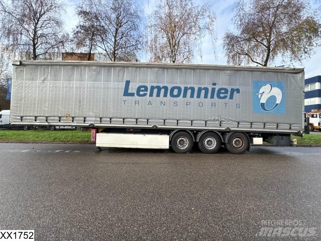 Fruehauf Tautliner Тентовані напівпричепи