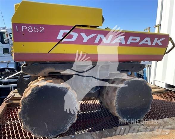 Dynapac LP852 Причепні віброкатки