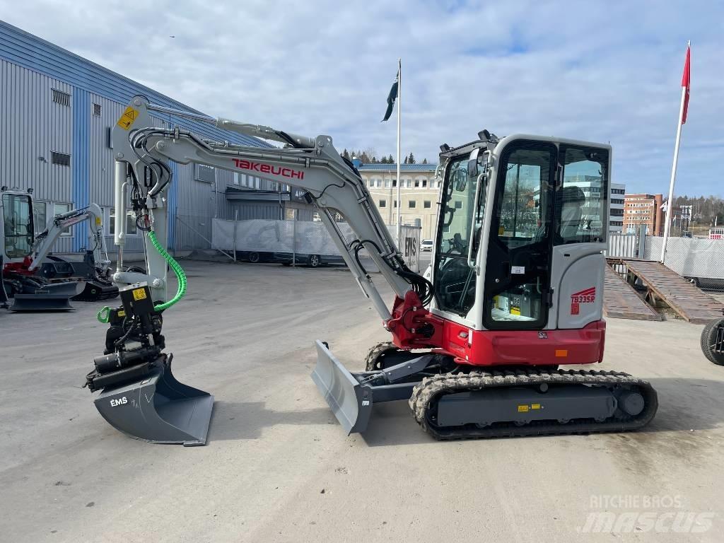 Takeuchi TB 335 R Міні-екскаватори < 7т