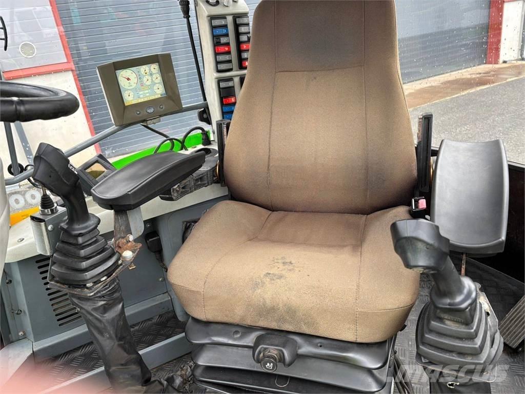 Lännen 8800E Екскаватори-навантажувачі