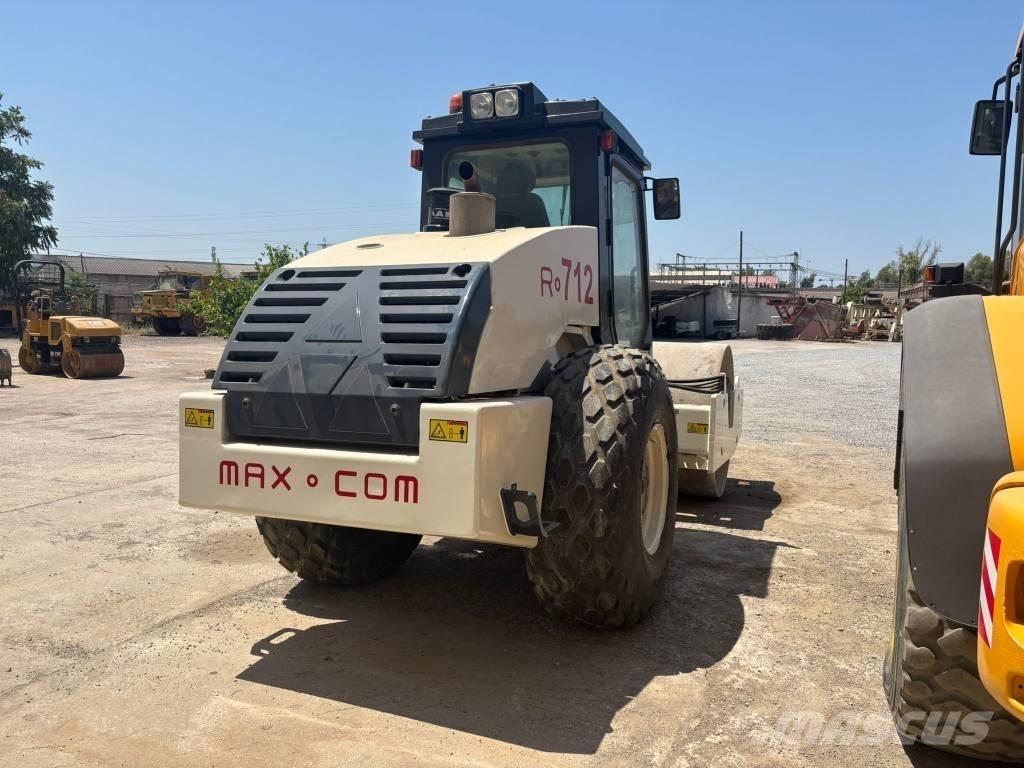  Max Com R712 Пневматичні катки