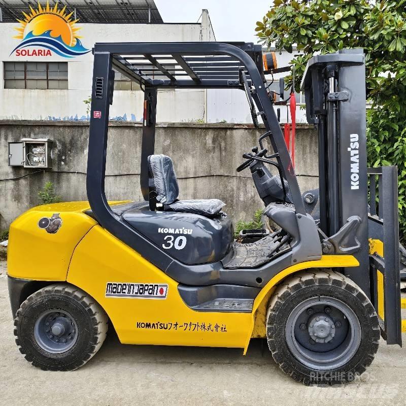 Komatsu FD30 Дизельні навантажувачі