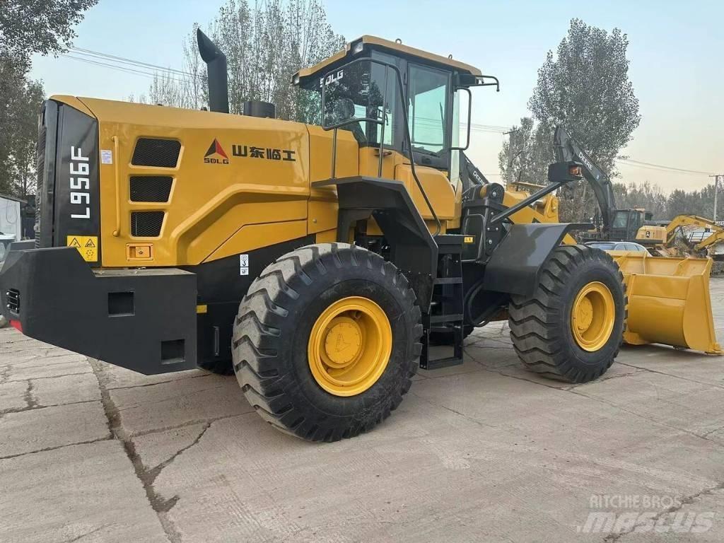 SDLG L 956 F Фронтальні навантажувачі