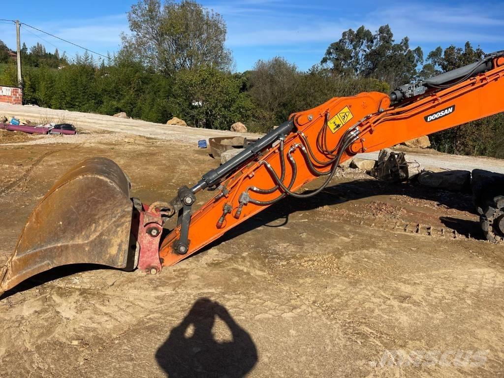 Doosan DX 140 LCR-5 Гусеничні екскаватори