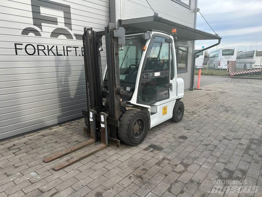 Nissan YG1D2A30Q Дизельні навантажувачі