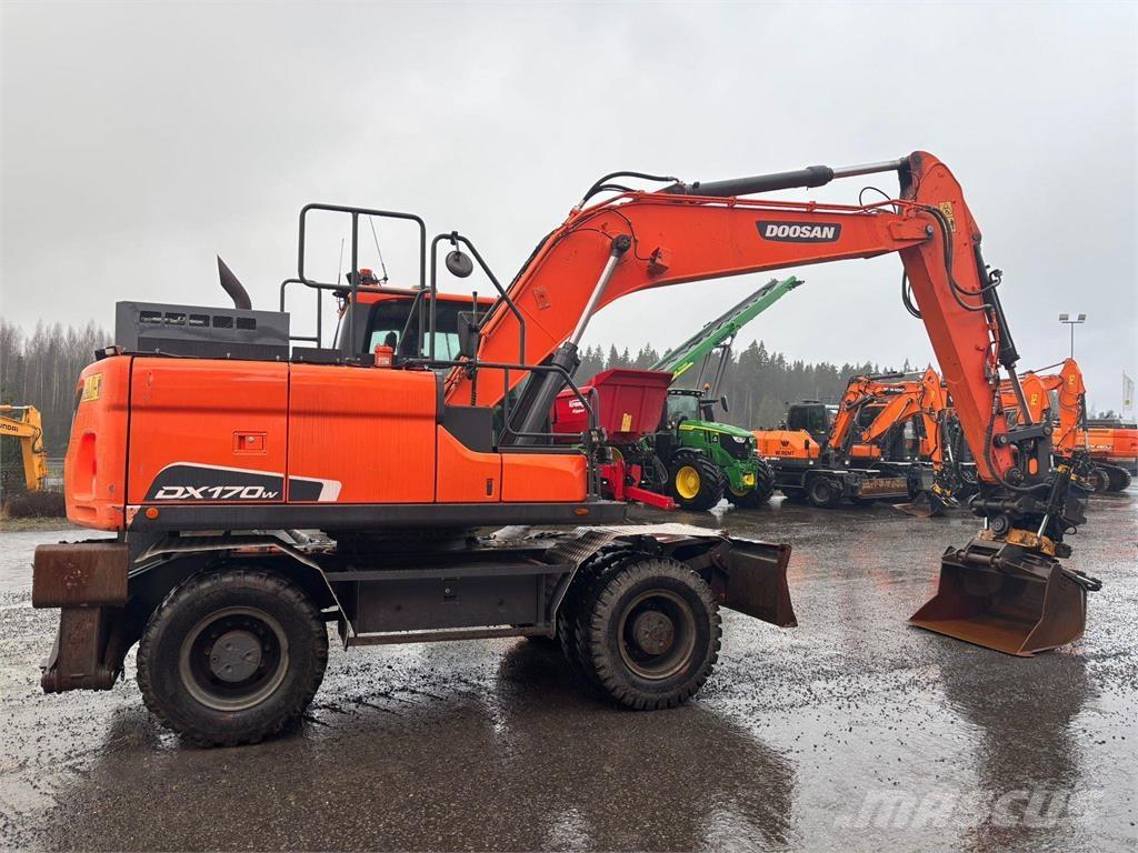 Doosan DX170W-5 Колісні екскаватори