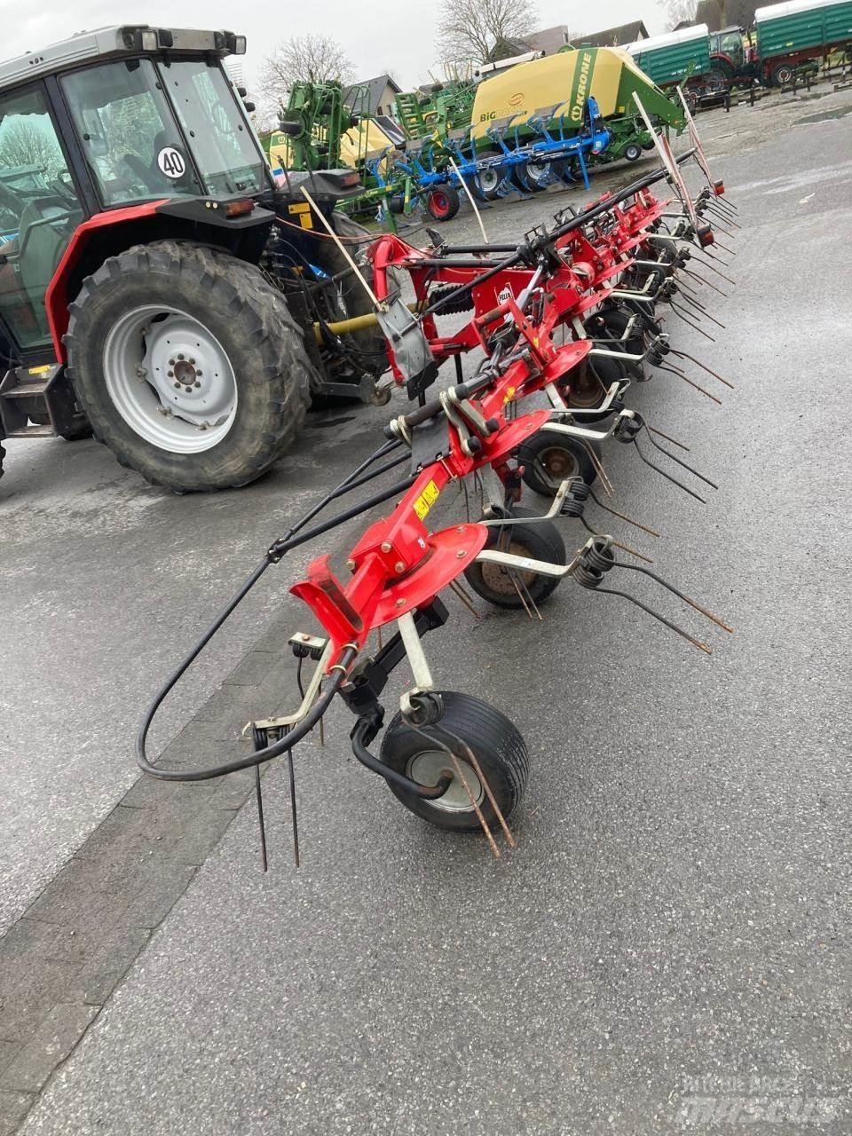 Fella TH 8608 DN Граблі і сінозворушувачі