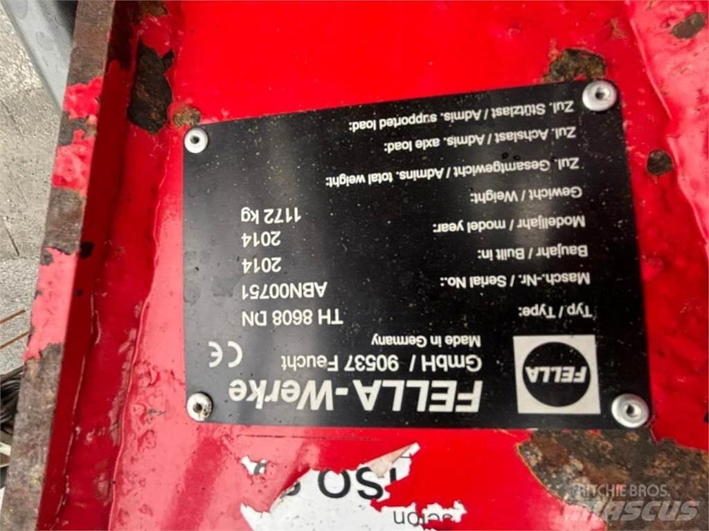 Fella TH 8608 DN Граблі і сінозворушувачі