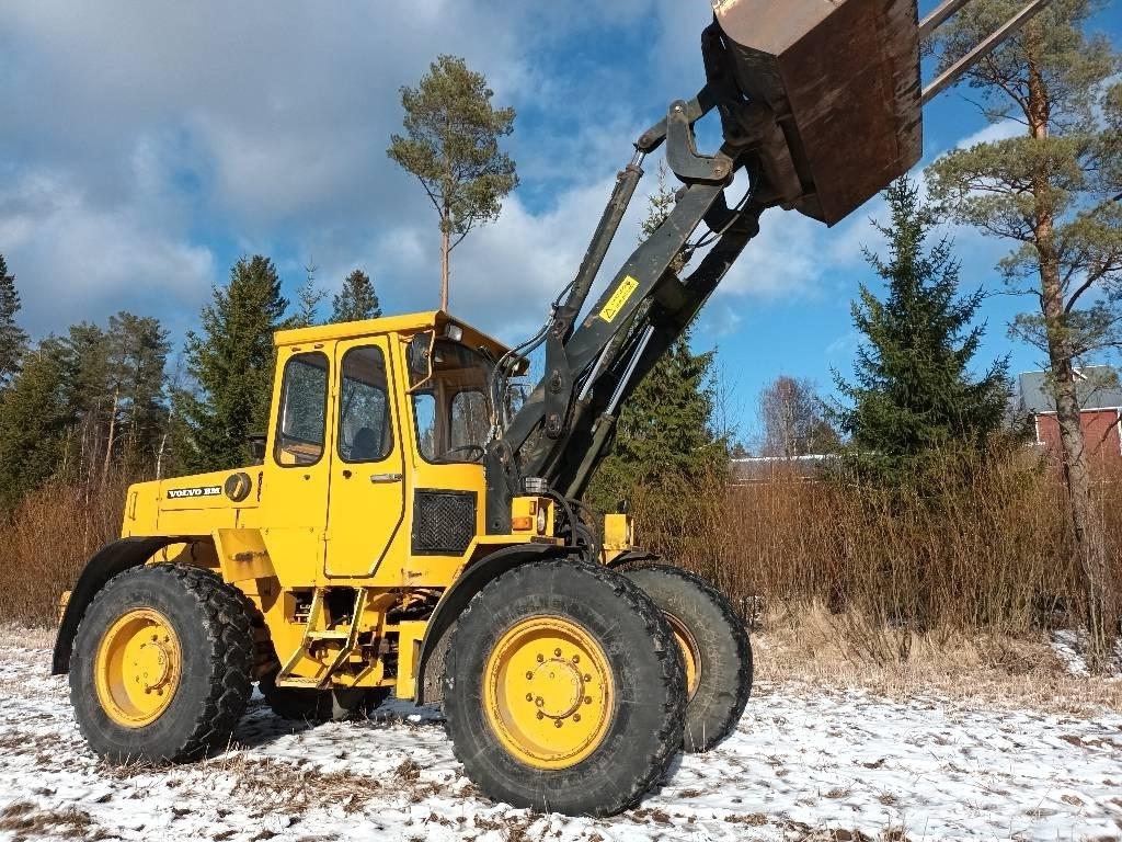 Volvo BM 4200 Фронтальні навантажувачі
