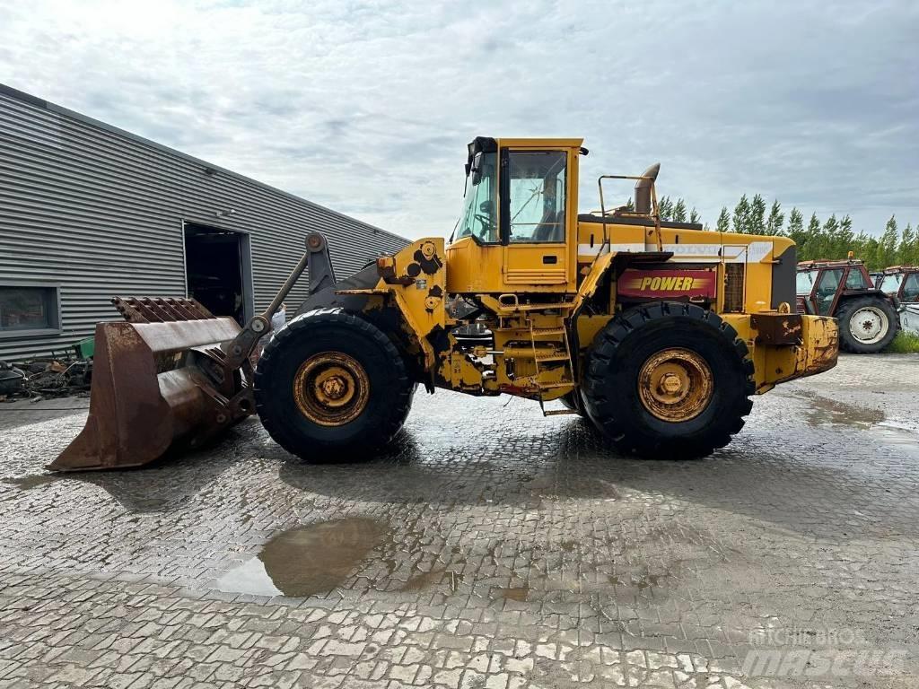 Volvo L180C Фронтальні навантажувачі