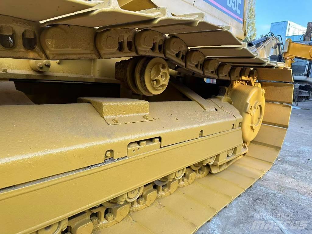 CAT D 5 C Гусеничні бульдозери