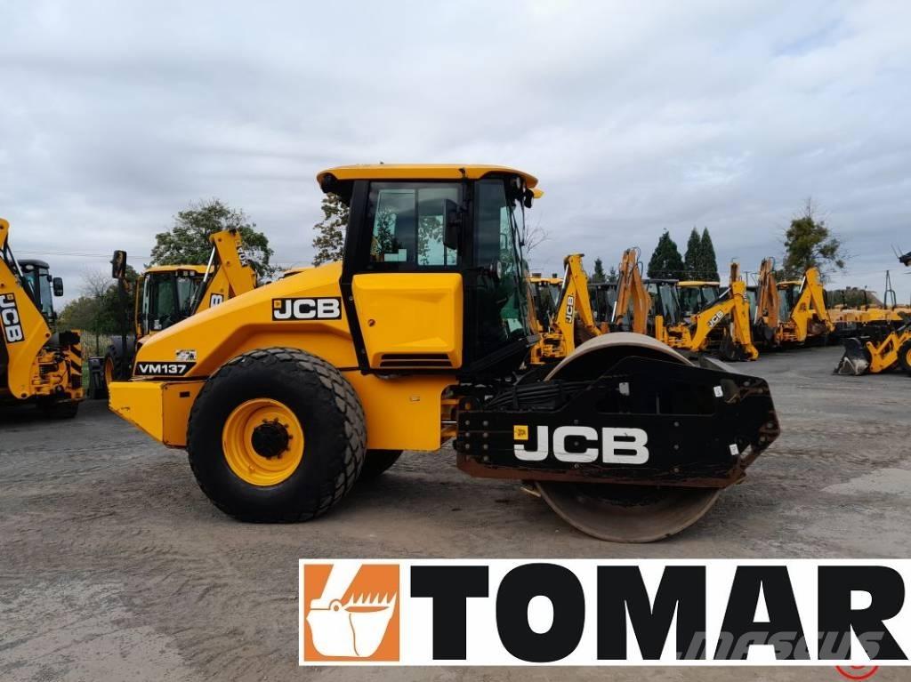 JCB Vibromax VM 137 Котки тротуарні