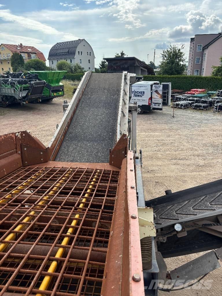 Metso ST2.8 Мобільні грохоти