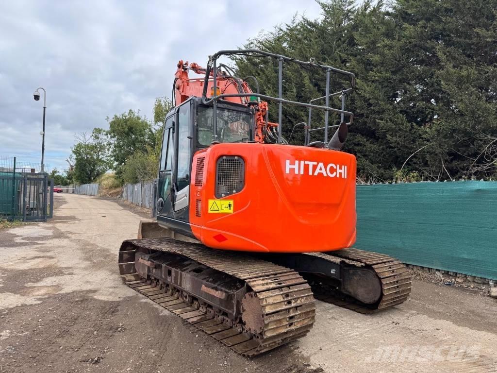 Hitachi ZX 135 US-5B Гусеничні екскаватори