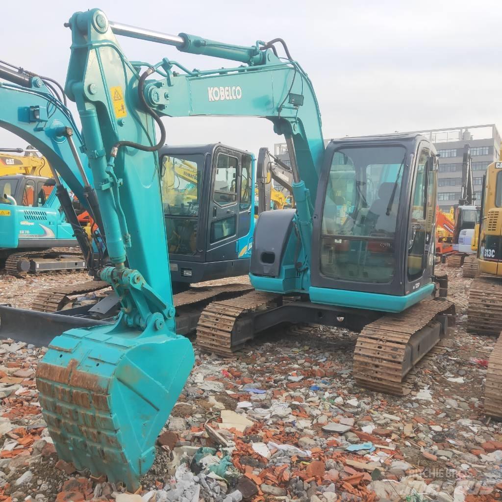 Kobelco SK 70 SR Середні екскаватори 7т. - 12т.
