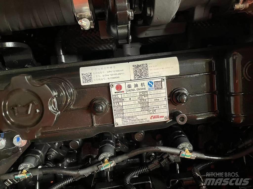 Lonking 6135 Середні екскаватори 7т. - 12т.