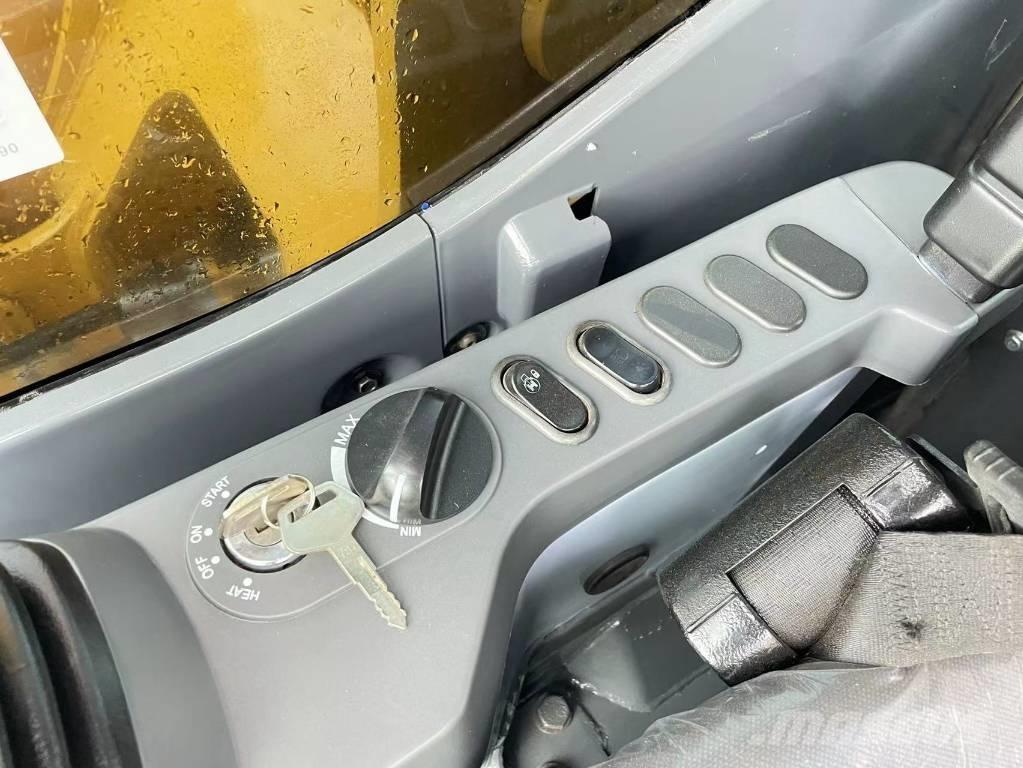 Komatsu PC 240 LC-8 Гусеничні екскаватори