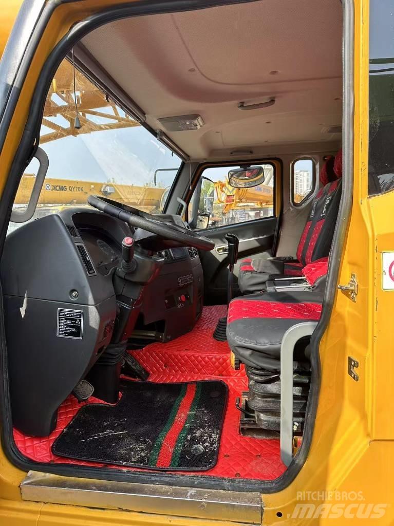 XCMG XCT25 автокрани