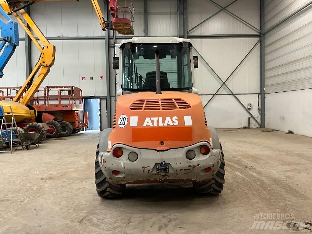 Atlas 80 Фронтальні навантажувачі