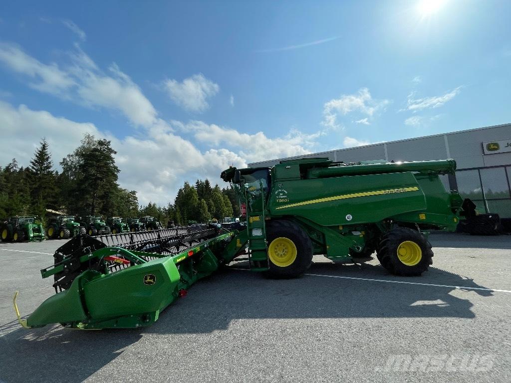 John Deere T 560 i Зернозбиральні комбайни