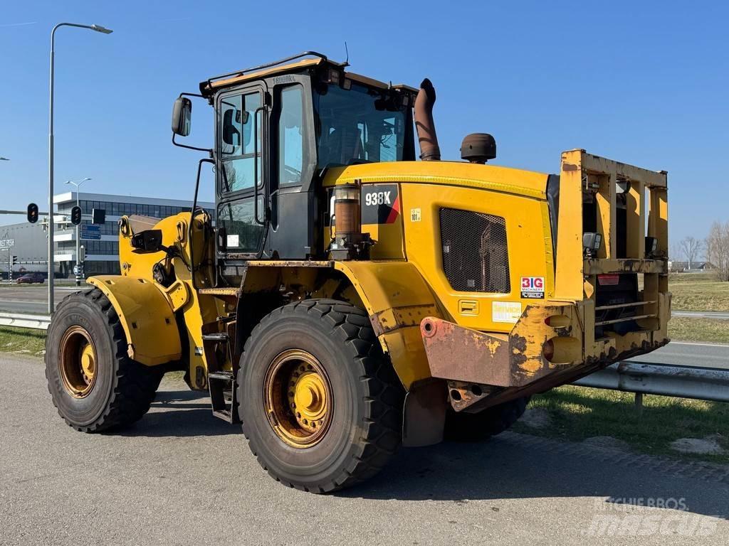 CAT 938K Фронтальні навантажувачі