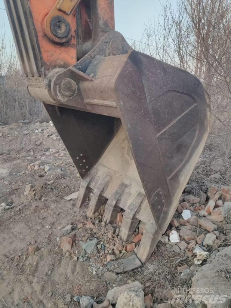 Doosan Solar500LC-V Середні екскаватори 7т. - 12т.