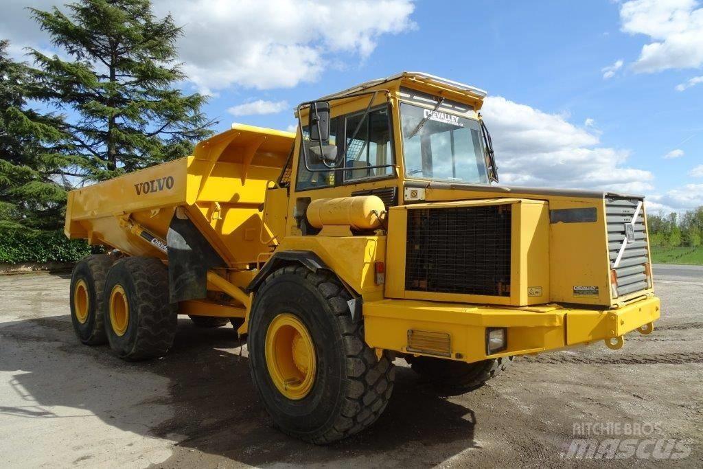 Volvo A 25 C Зчленовані самоскиди