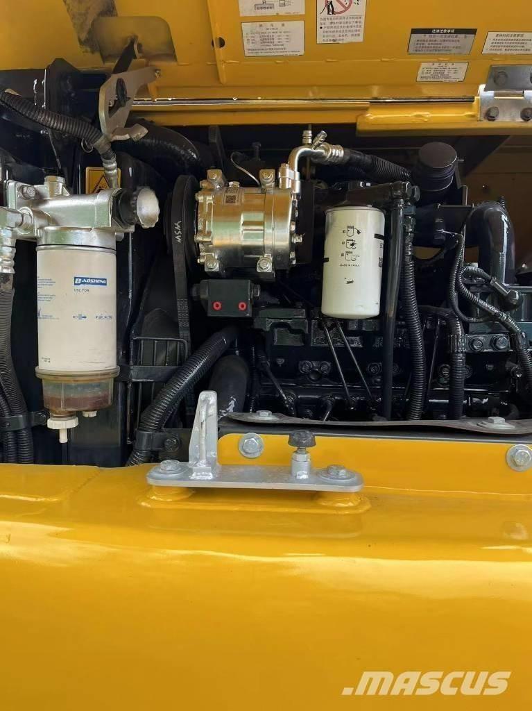 Komatsu 70 Гусеничні екскаватори