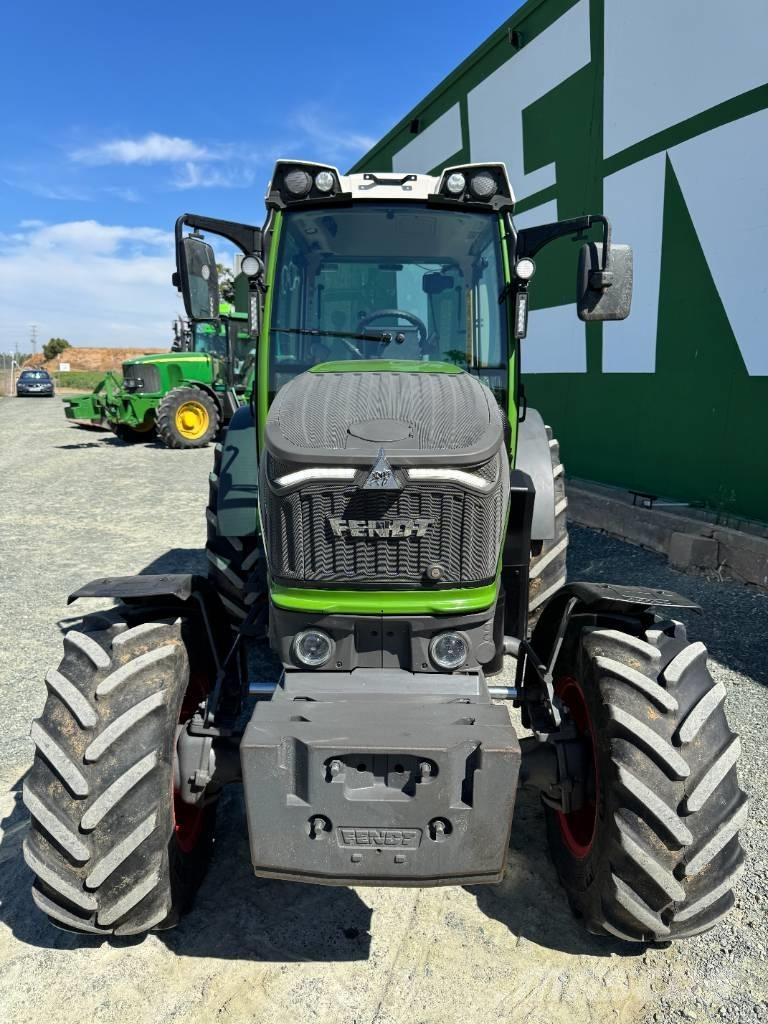 Fendt 211 P Трактори