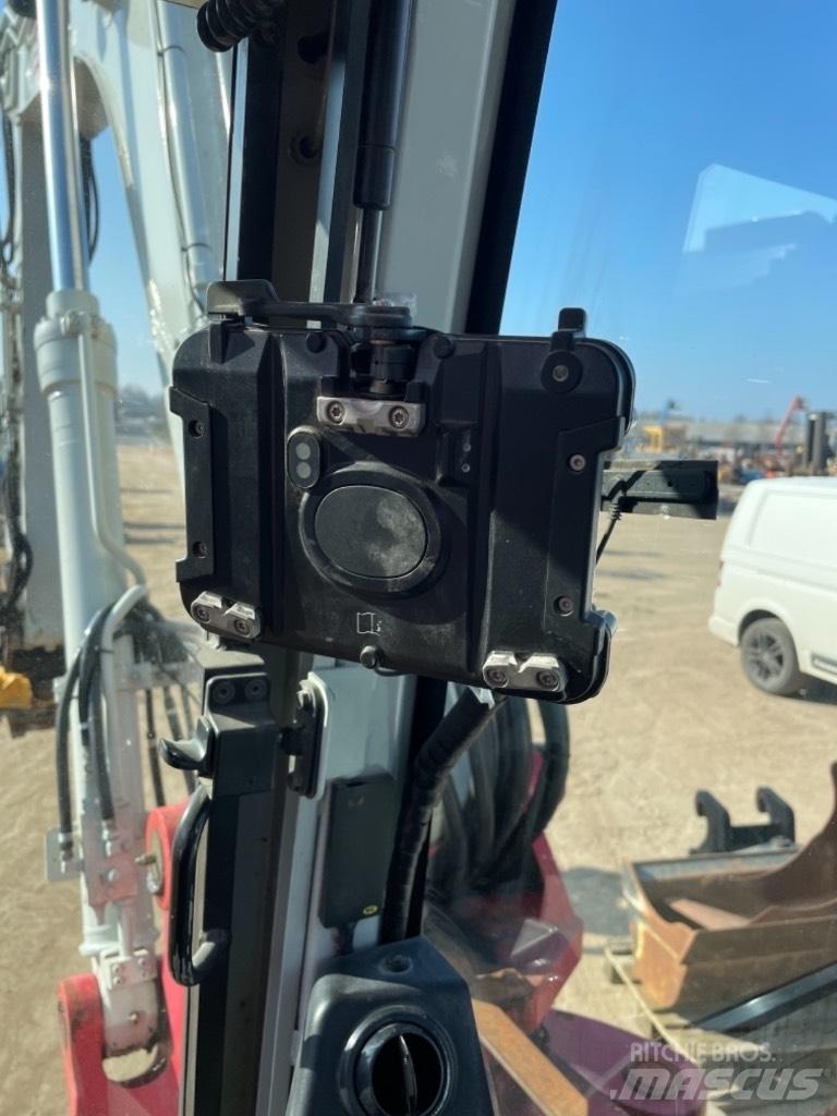 Takeuchi TB 1140 Гусеничні екскаватори