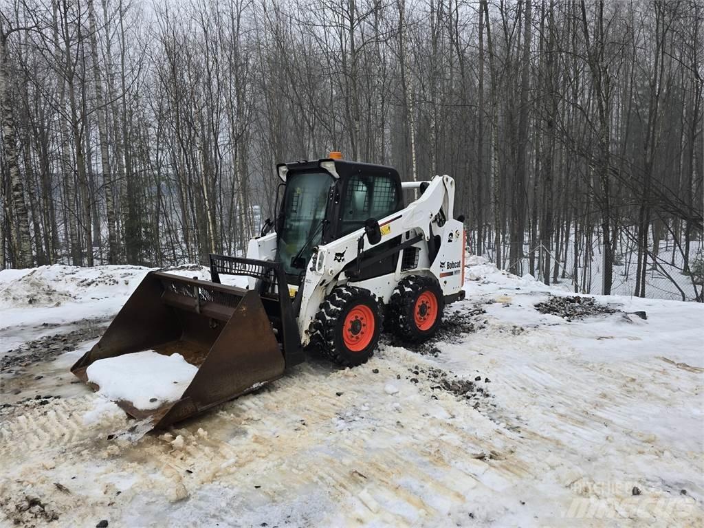 Bobcat S590 Міні-навантажувачі