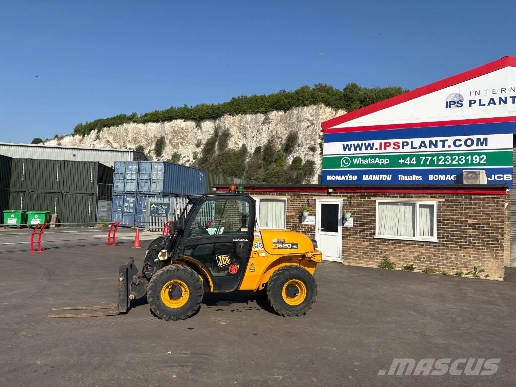 JCB 520-40 Телескопічні навантажувачі