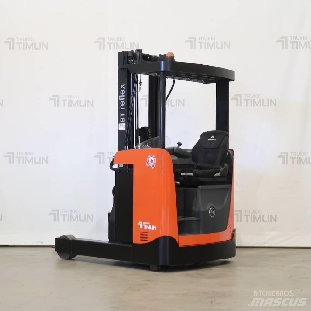 Toyota RRE140B Річ-трак із високим підйомом