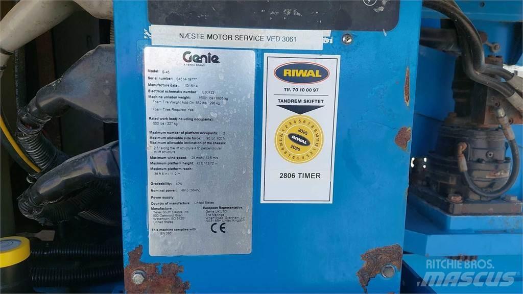 Genie S45 Телескопічні підйомники