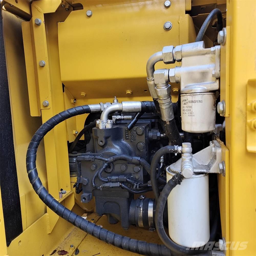 Komatsu PC 130-7 Гусеничні екскаватори