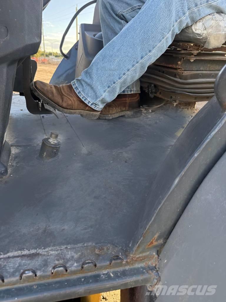 John Deere 310 L EP Екскаватори-навантажувачі