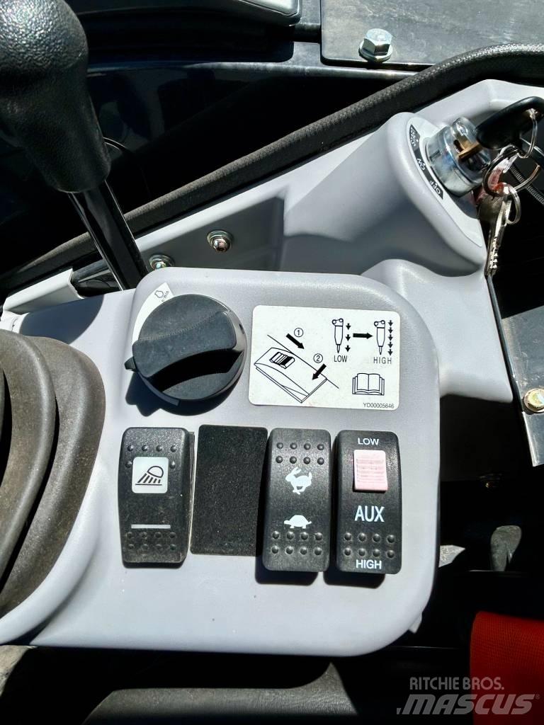 Hitachi ZX35U-5N Міні-екскаватори < 7т