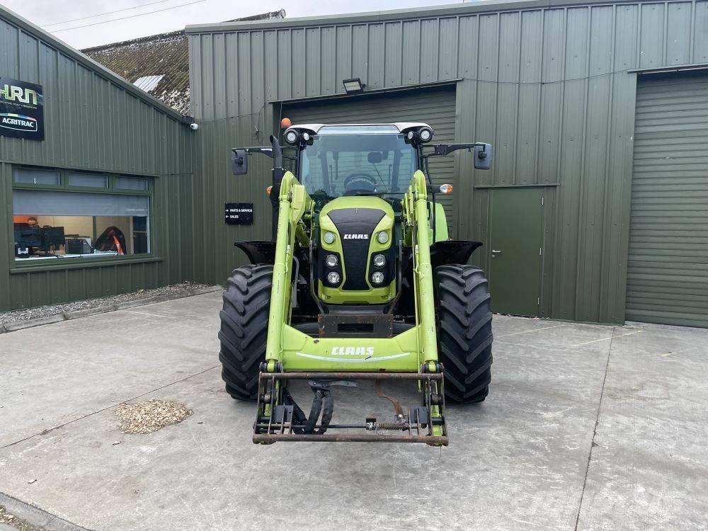 CLAAS Arion 450 Трактори