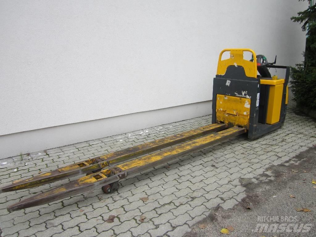 Jungheinrich ECE230 Електронавантажувачі