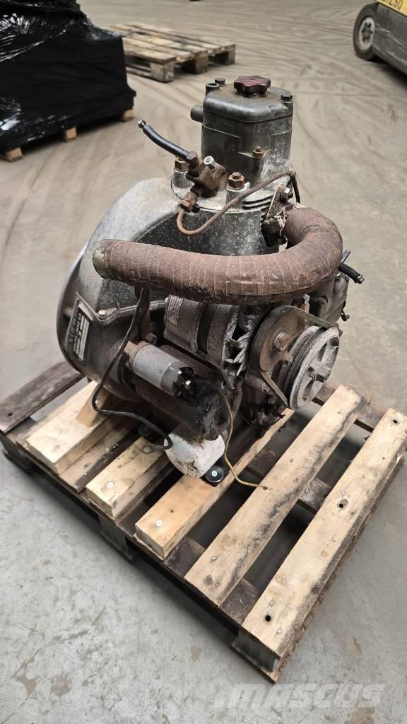 Deutz F1L210D Двигуни