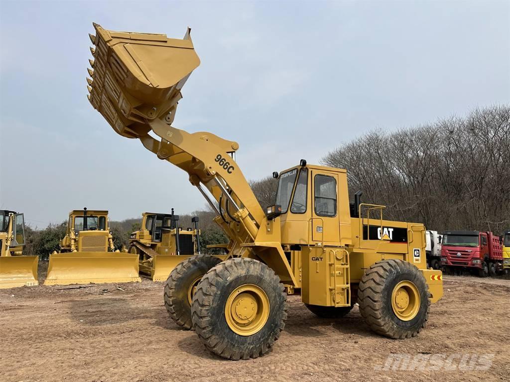 CAT 966C Фронтальні навантажувачі