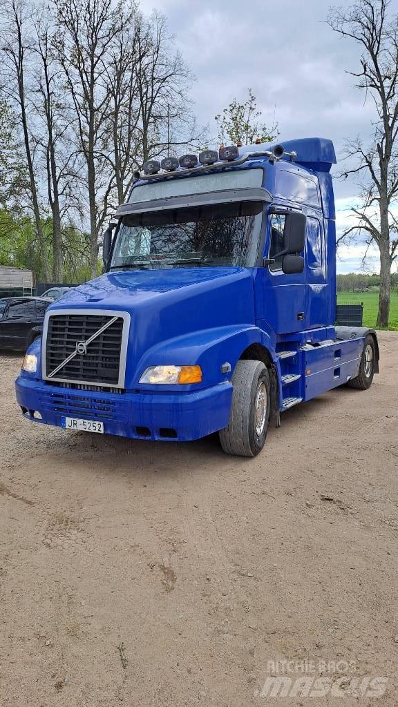 Volvo NH 12 Тягачі