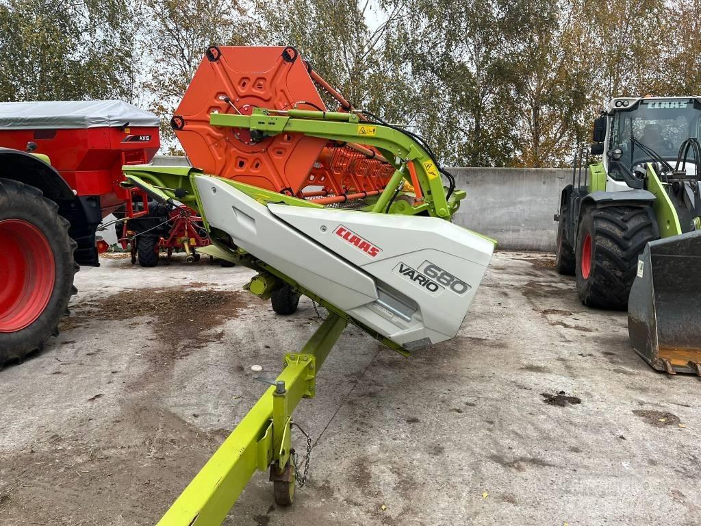 CLAAS Lexion 650 Зернозбиральні комбайни