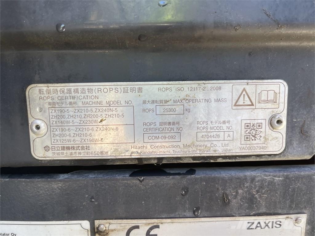 Hitachi ZX 210 LC-6 Гусеничні екскаватори