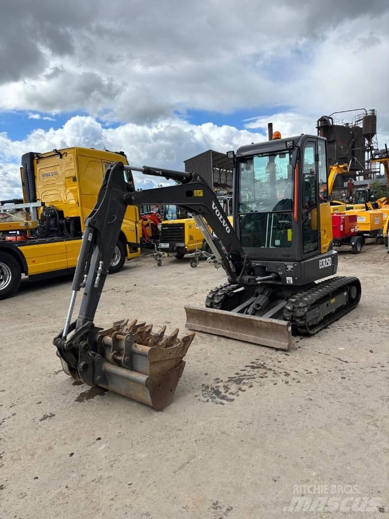 Volvo ECR 25 D Міні-екскаватори < 7т