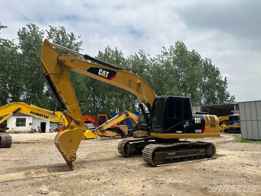 CAT 320D Гусеничні екскаватори