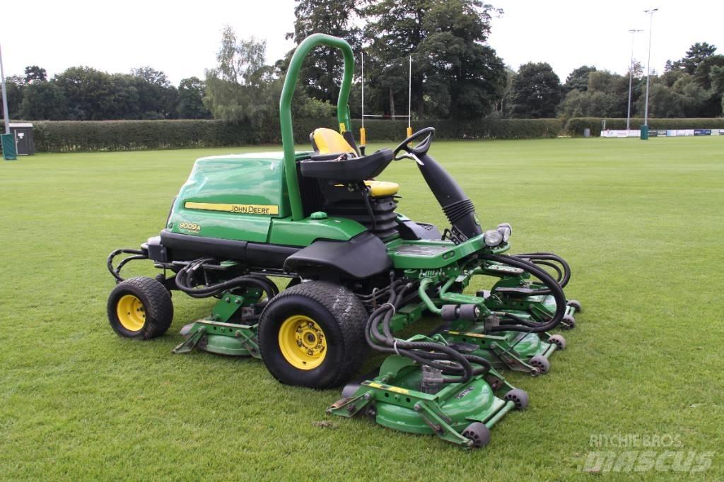 John Deere 9009A Самохідні газонокосарки
