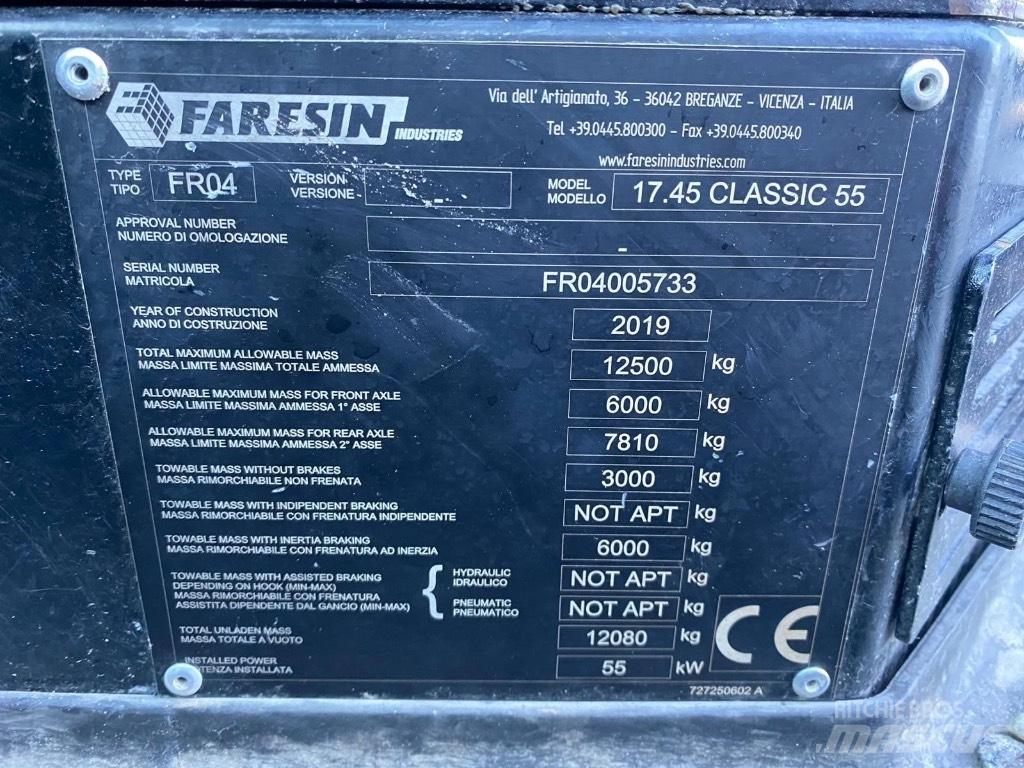 Snorkel SR1745 Телескопічні навантажувачі
